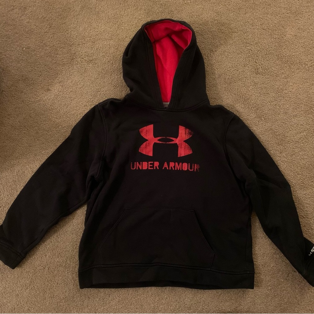 Under Armour Youth XL Hooded Black Sweatshirt w/ Red Accents